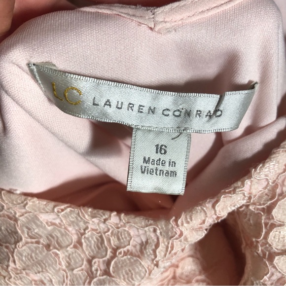 Lauren Conrad blush pink short dress size 16 with lace top and pleated skirt - Picture 5 of 6